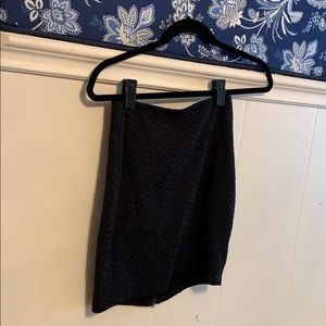 Never been worn black skirt!